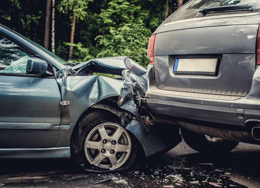 Damaged vehicles after a NJ rideshare accident involving Uber or Lyft